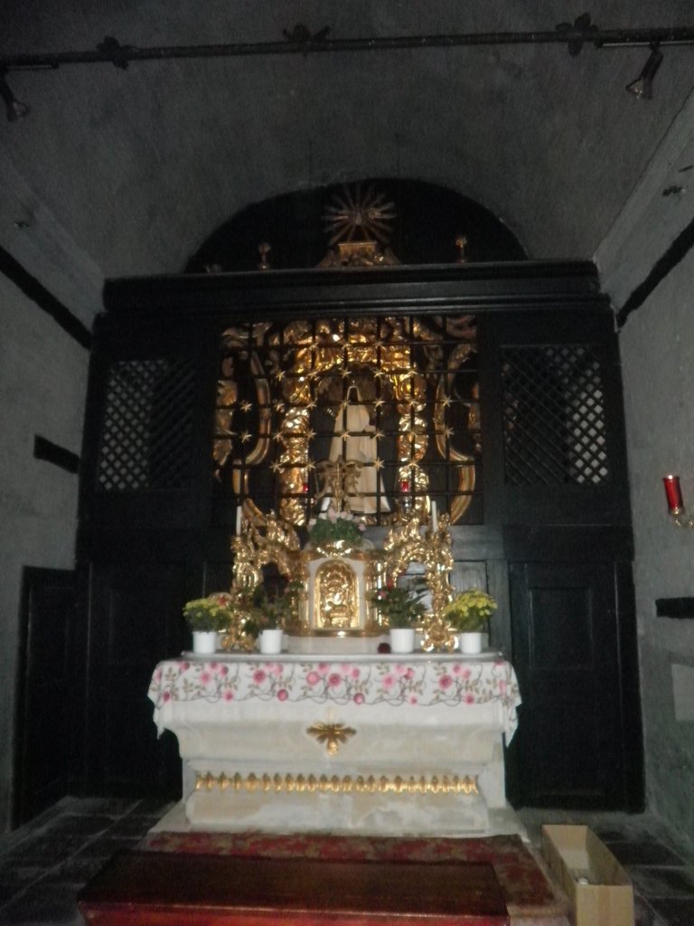 PB120034.JPG