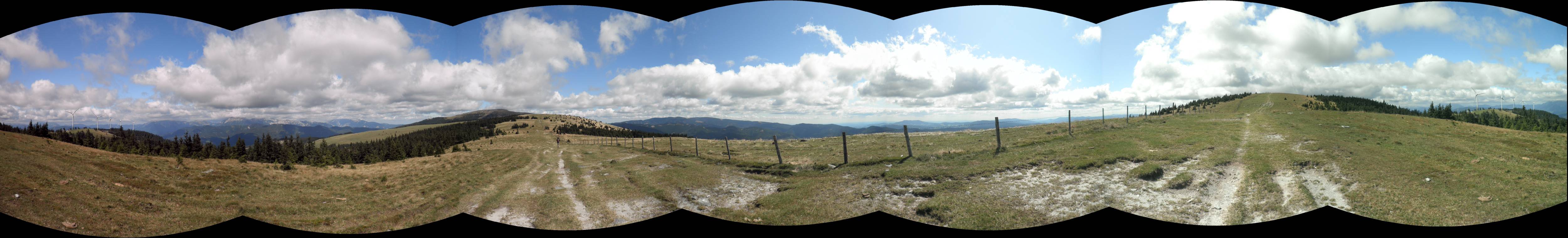 Pano1-small.jpg